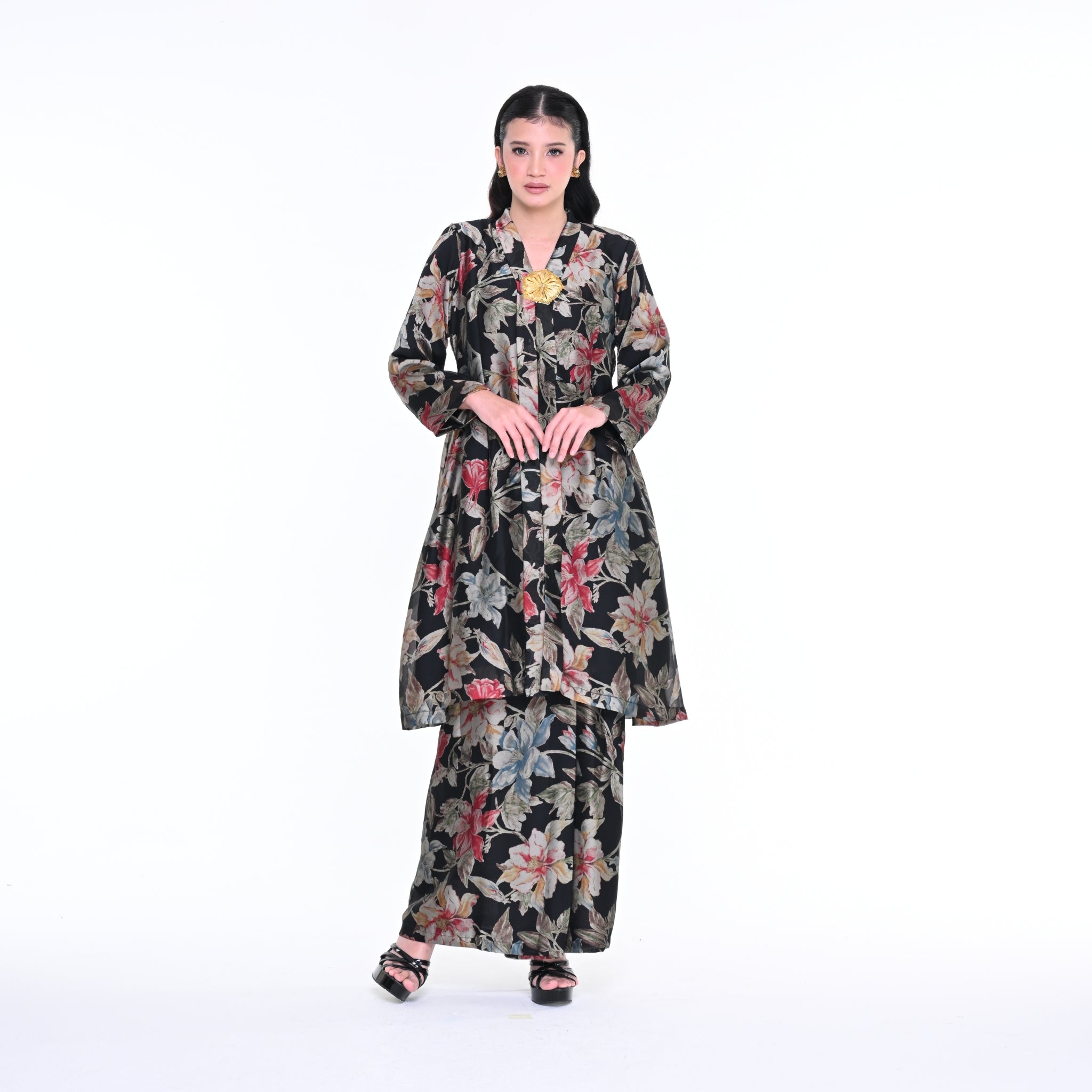 Kebaya Salamiah Orked Black