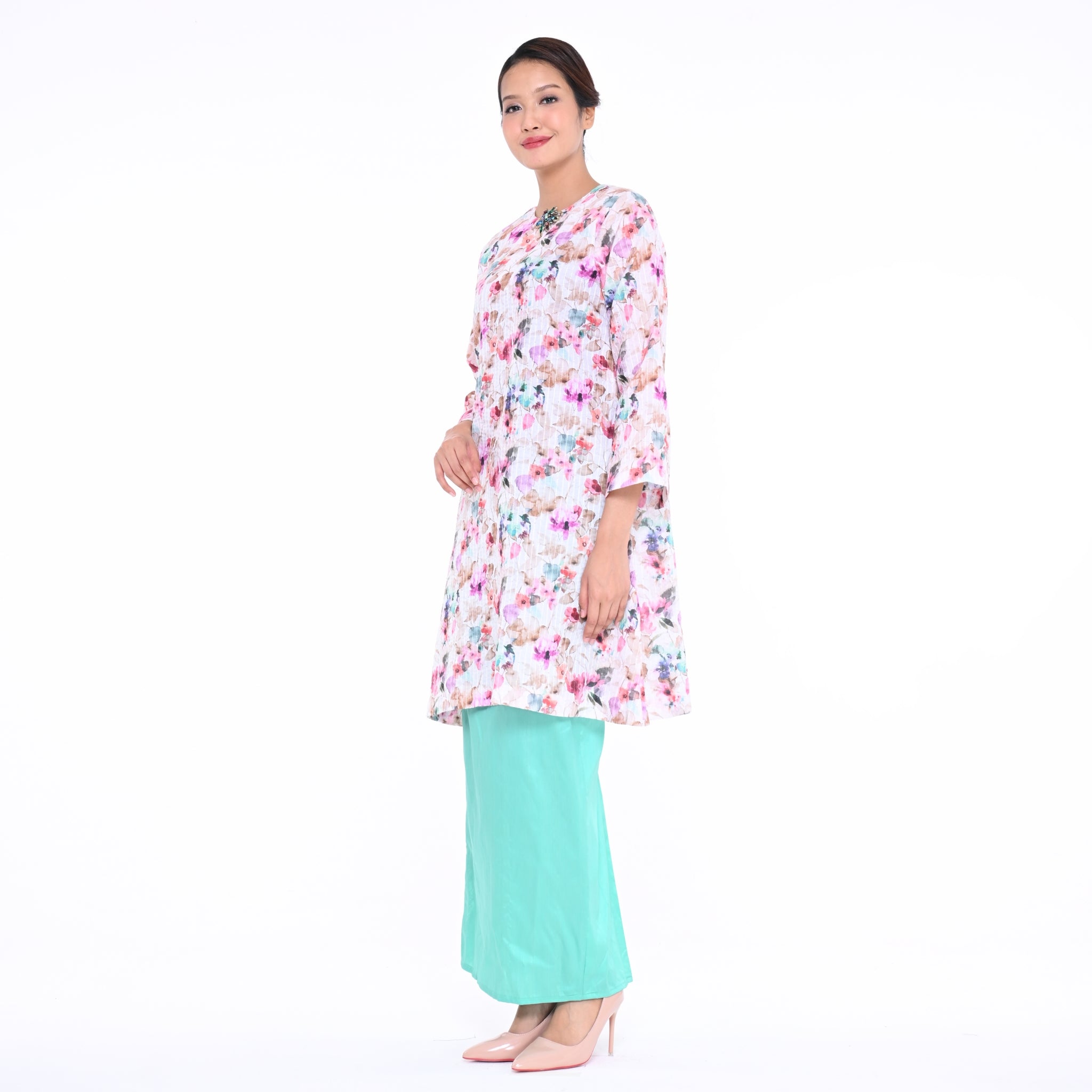 Baju Kurung Moden Che Kiah Wildflower Pastel