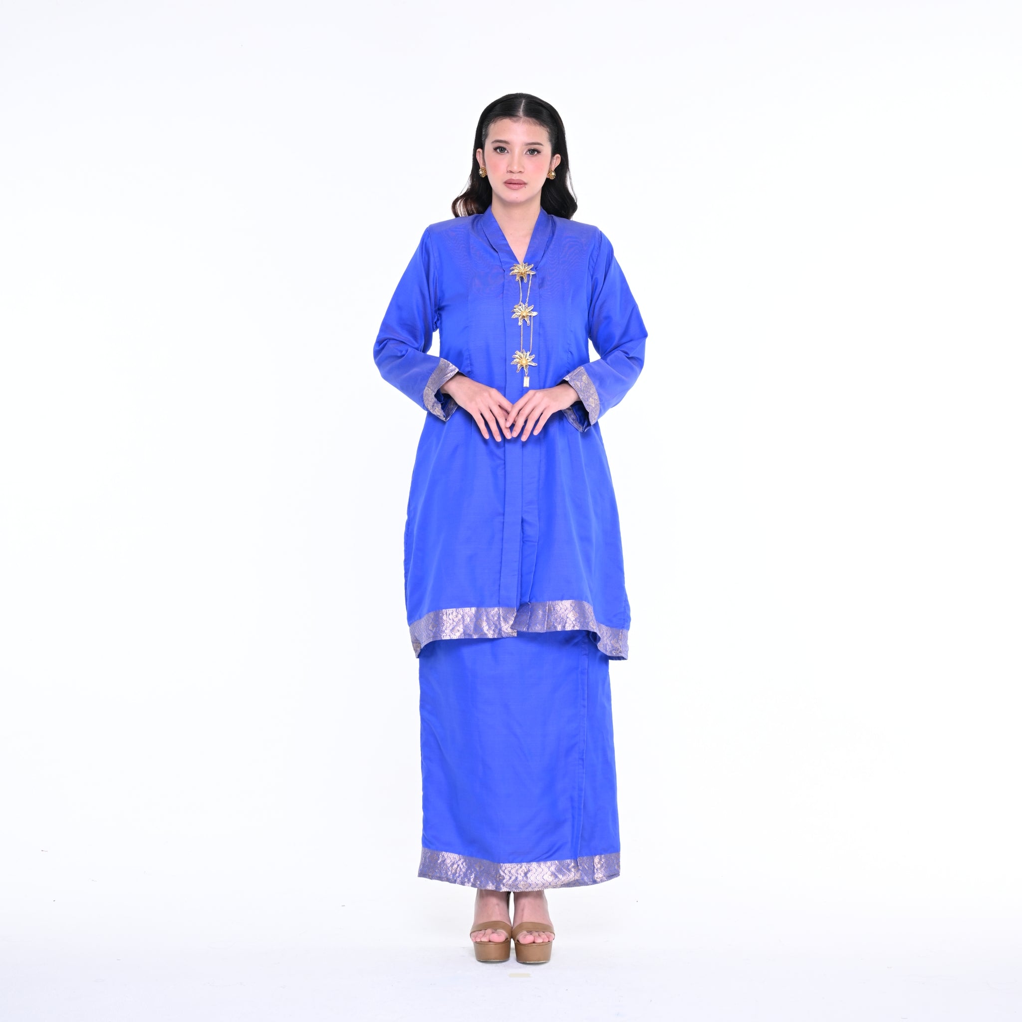 Kebaya Tok Border Blue