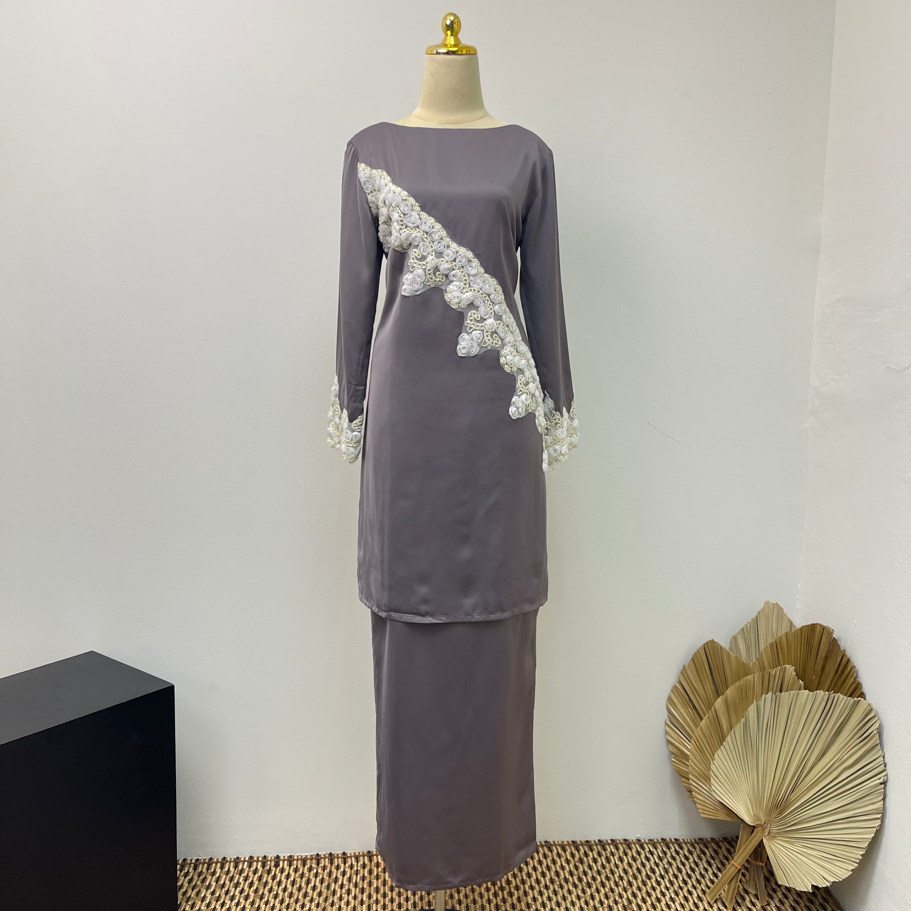 Lace baju kurung deals