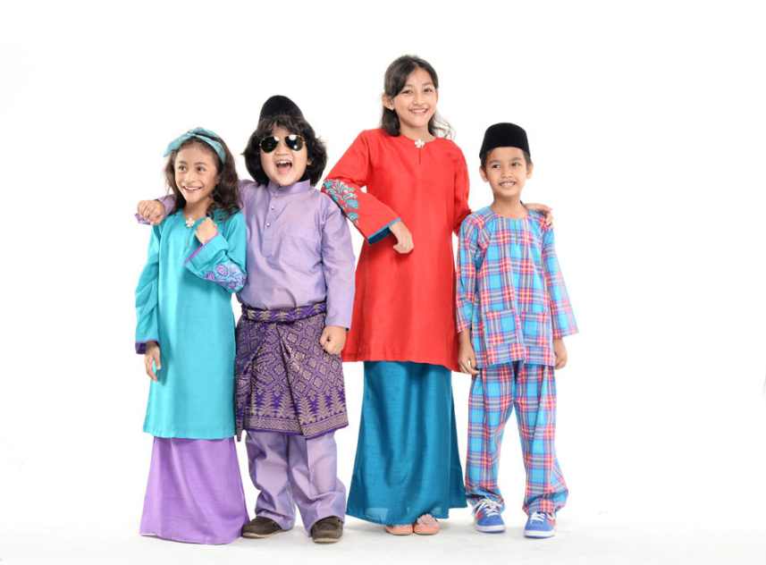 Celebrating the Glory of Traditional Malay Wear