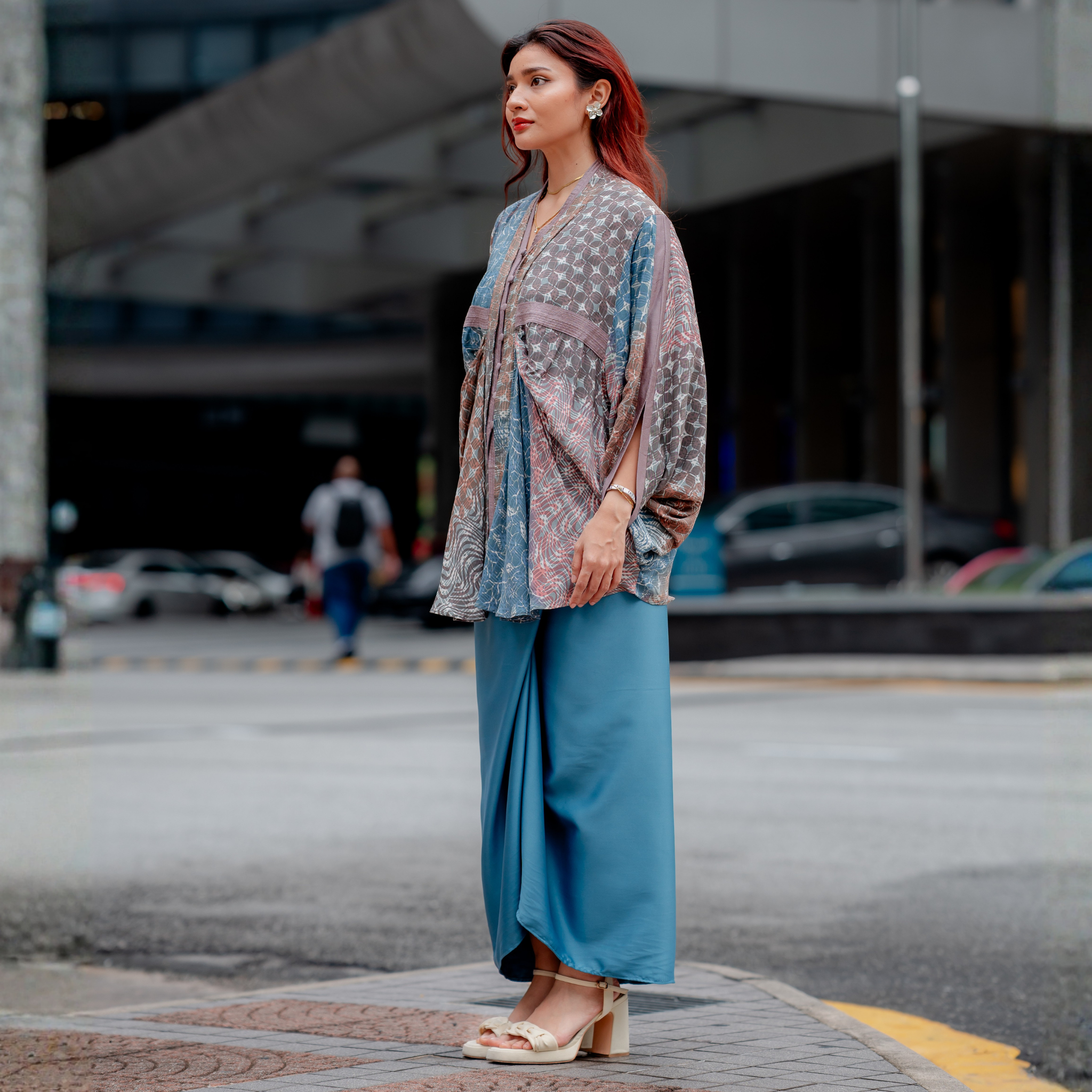 Luna Batik Flowy V-neck  - Blue