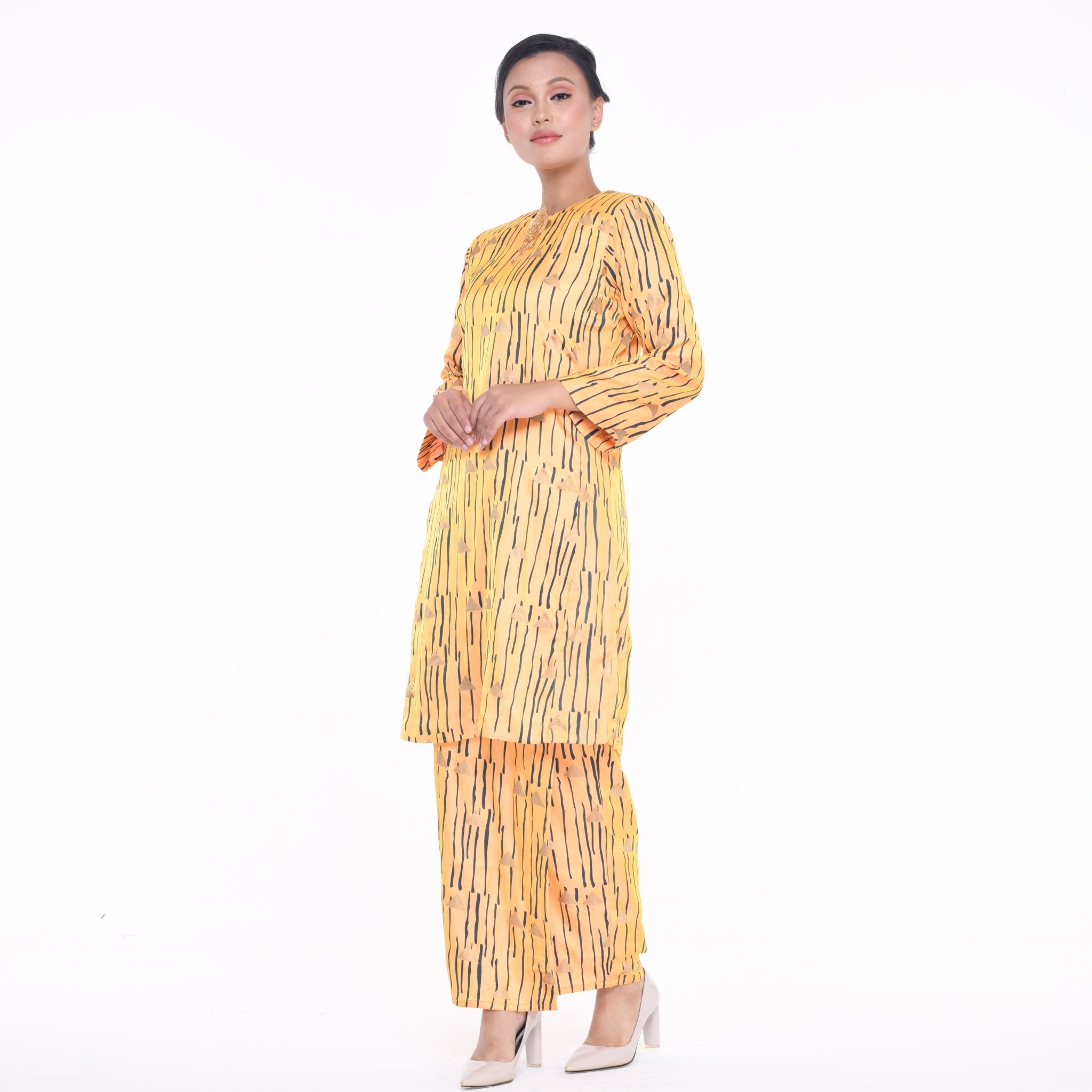 Baju Kurung Tone Triangle