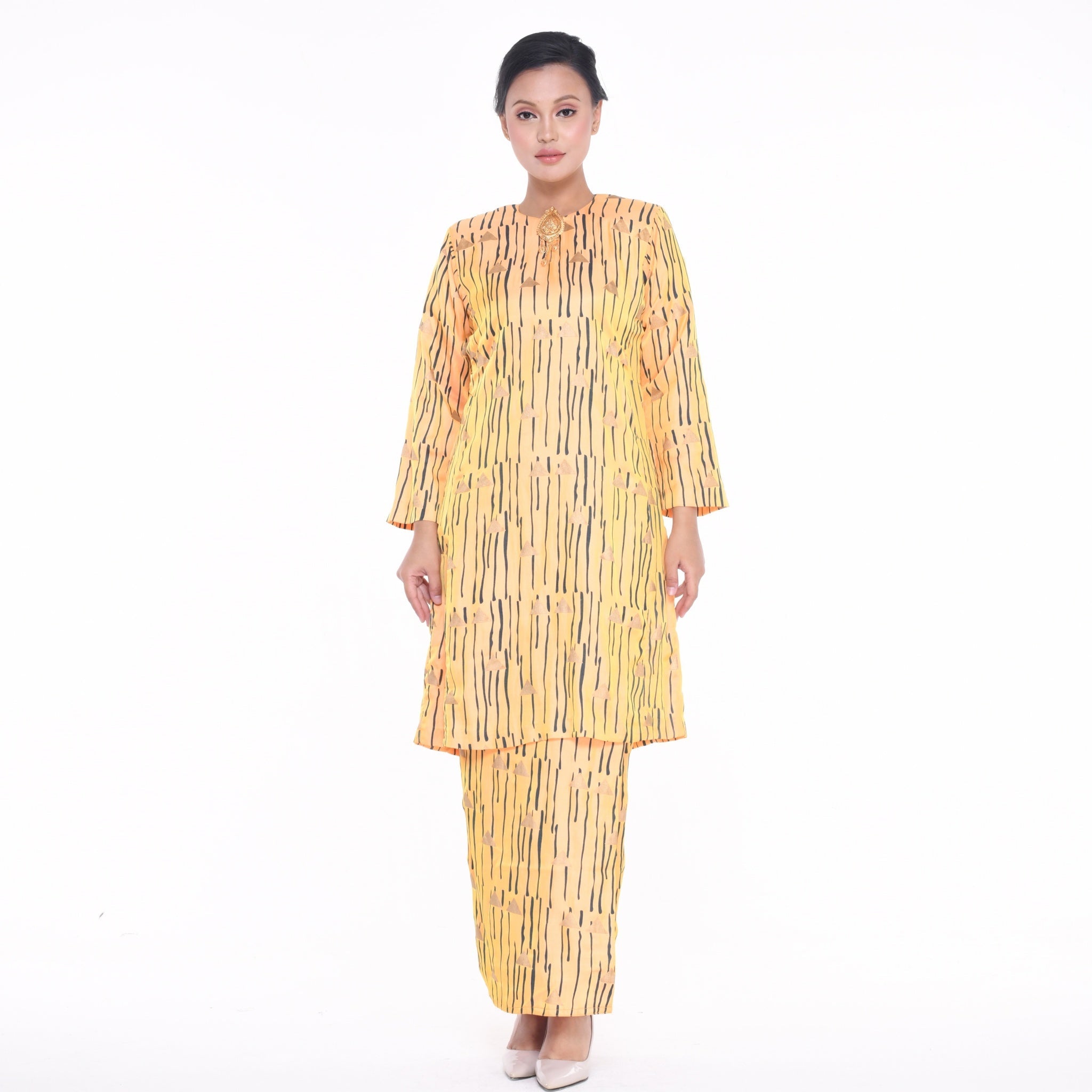 Baju Kurung Tone Triangle
