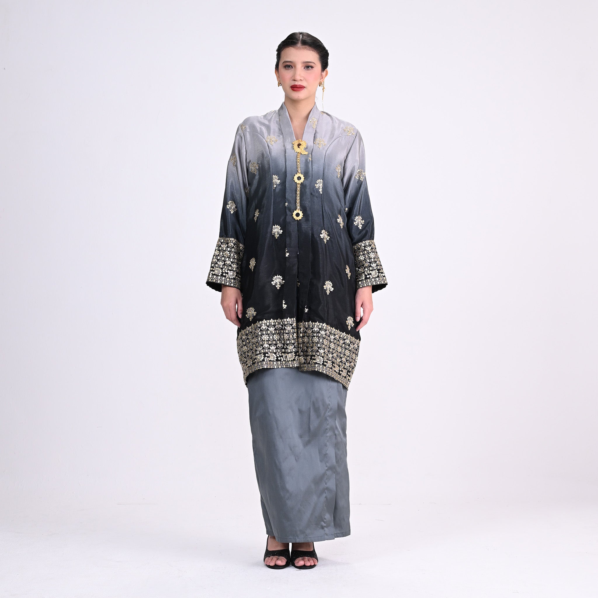 Kebaya Tok Ombre Grey