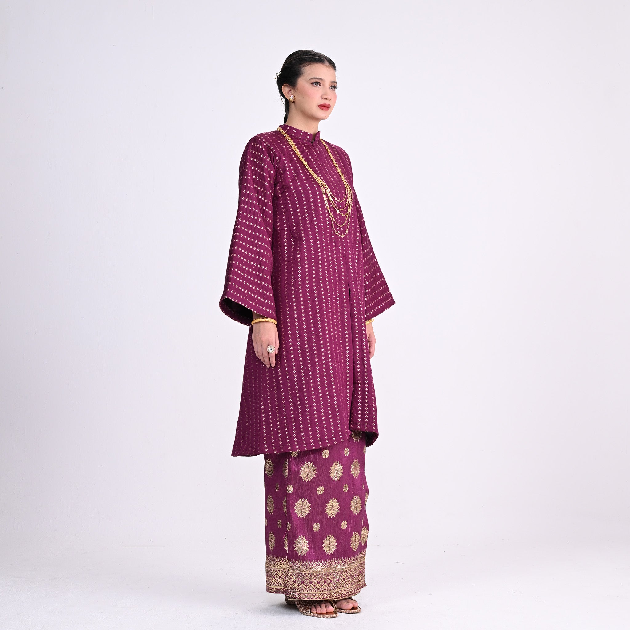 Kebaya Riau Cengkih Purple