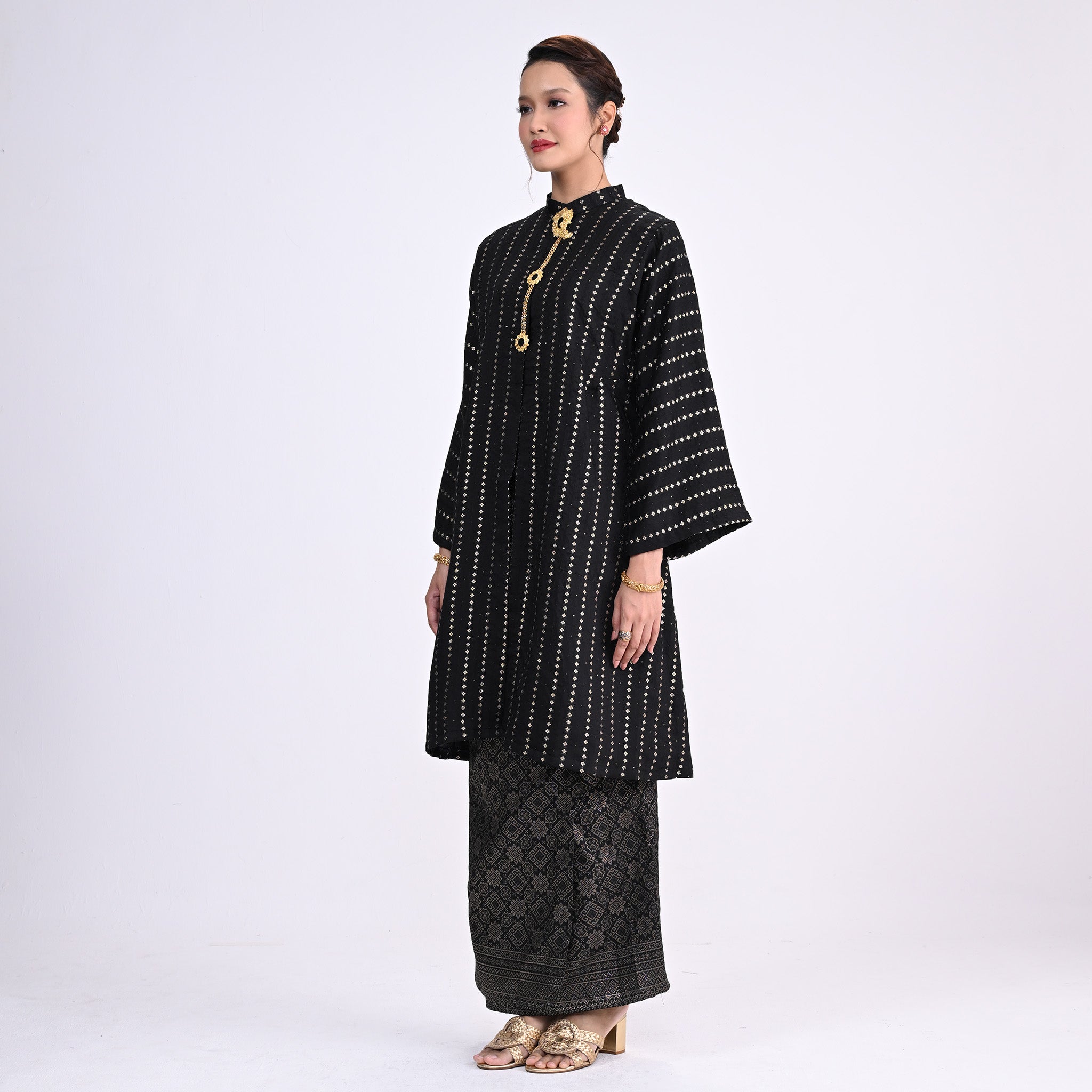 Kebaya Riau Cengkih Black