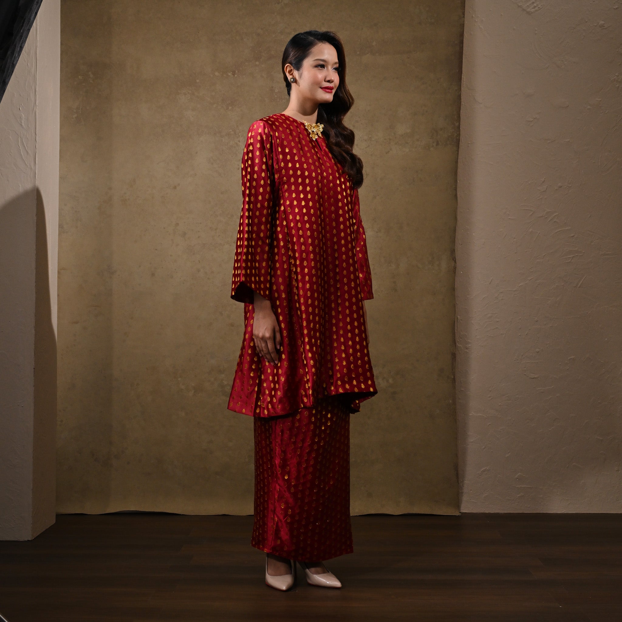 Baju Kurung Gelombang Gita Maroon