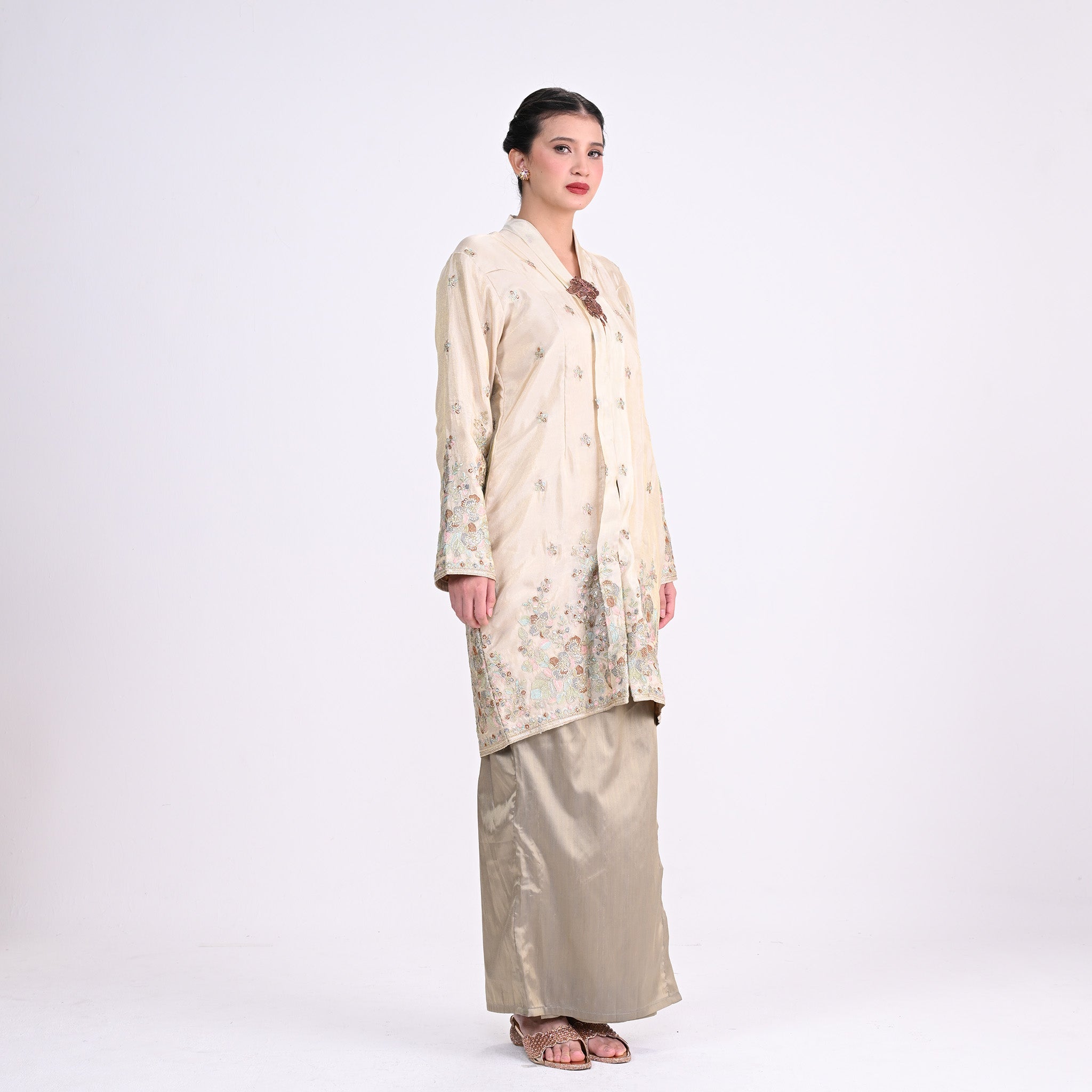 Kebaya Tok Dayang v2.0 Champagne
