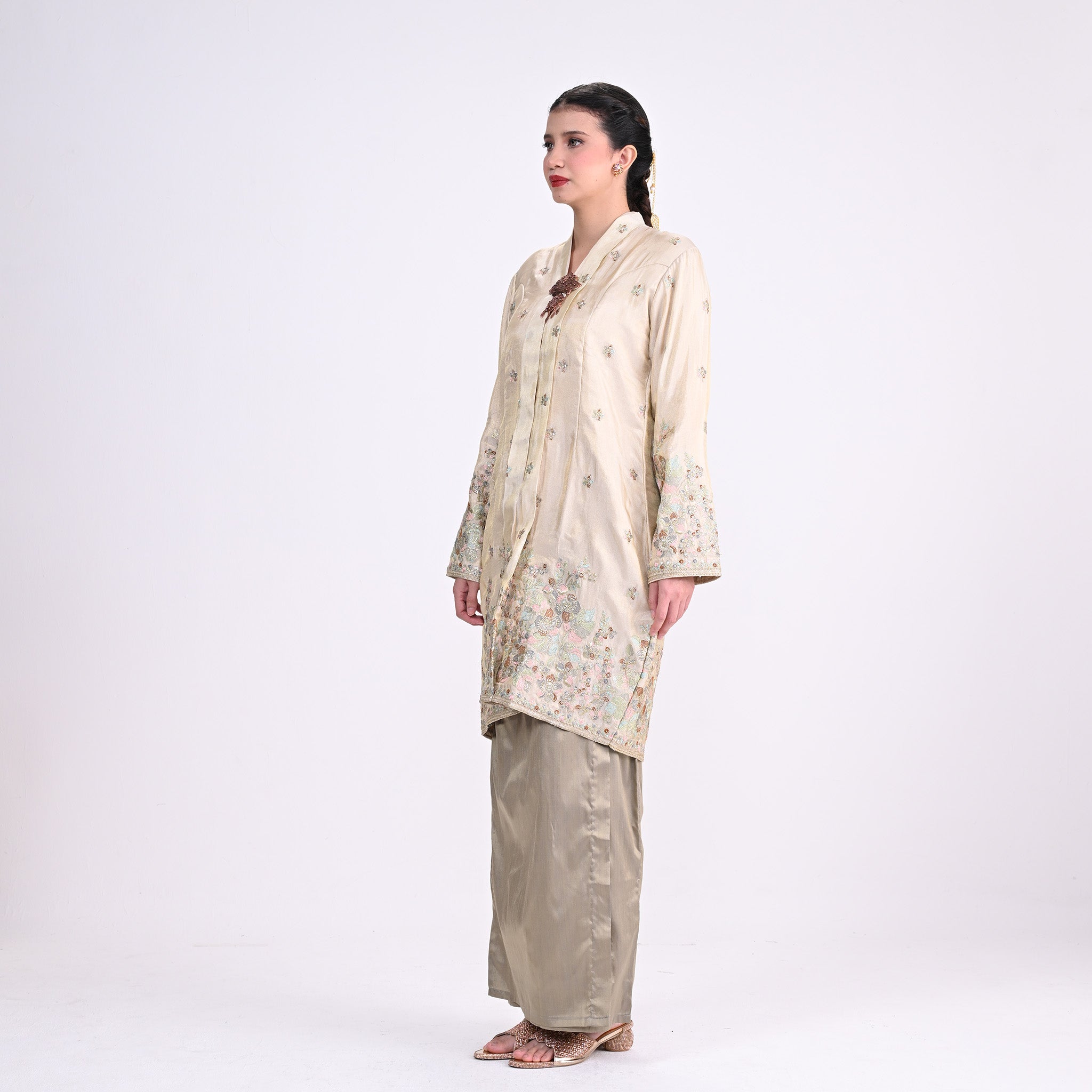 Kebaya Tok Dayang v2.0 Champagne