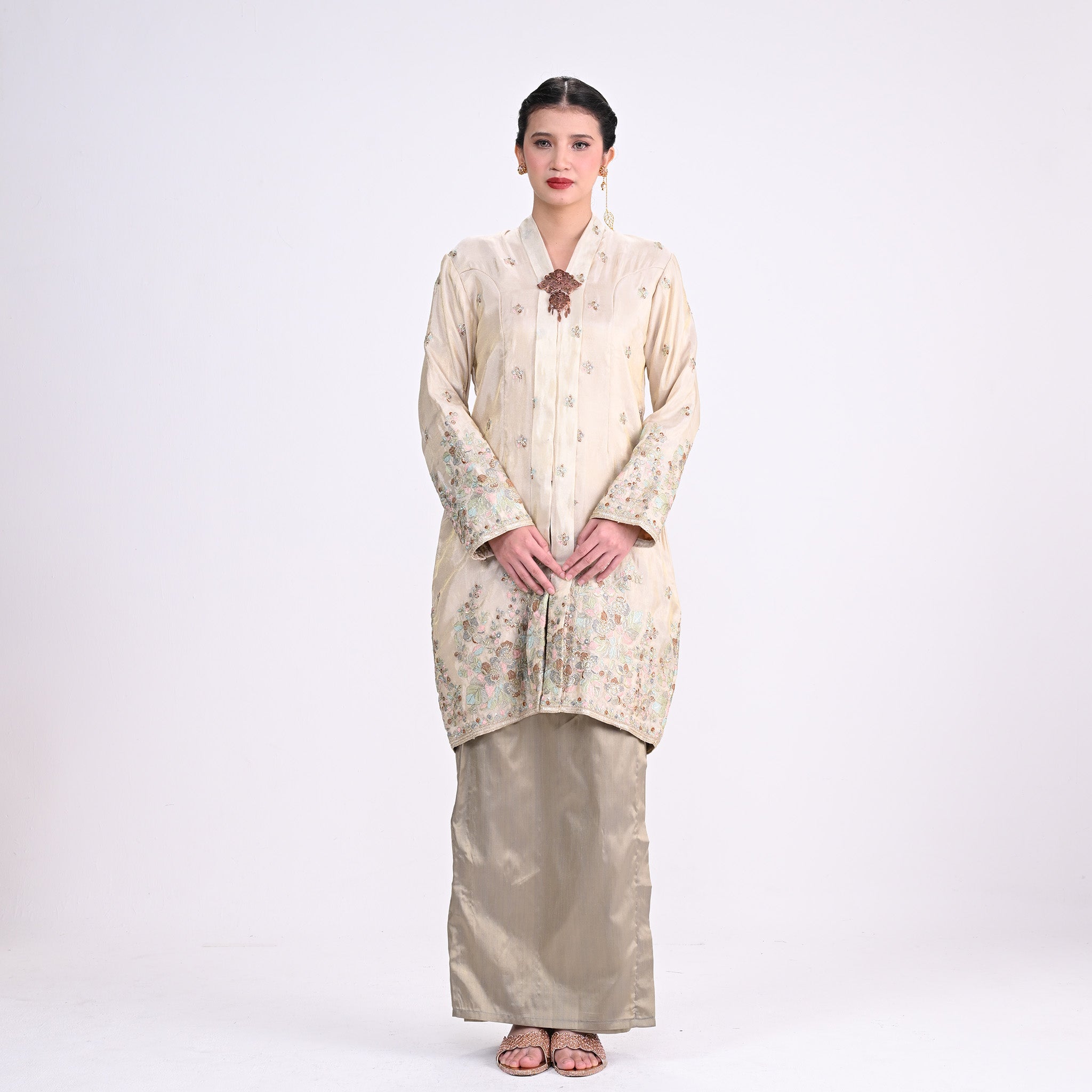 Kebaya Tok Dayang v2.0 Champagne