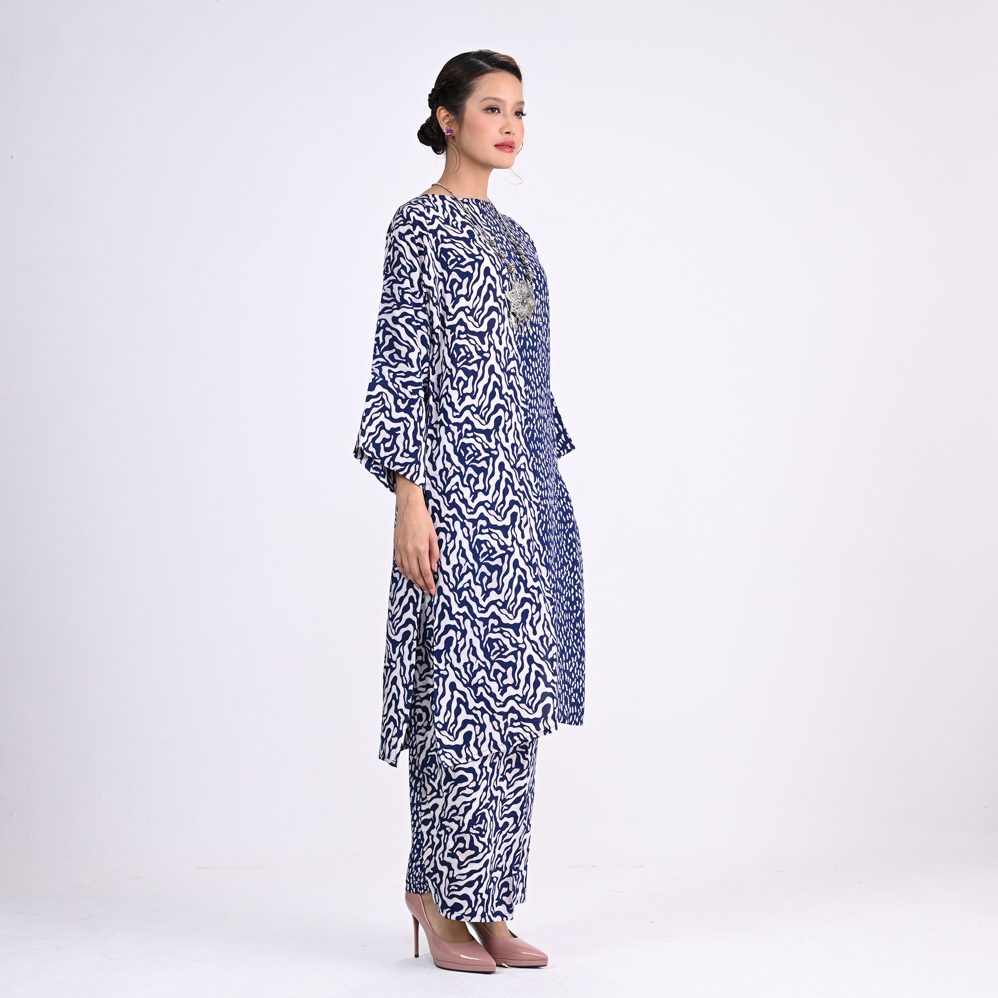 BKM Batik LZ  Akar BLUE