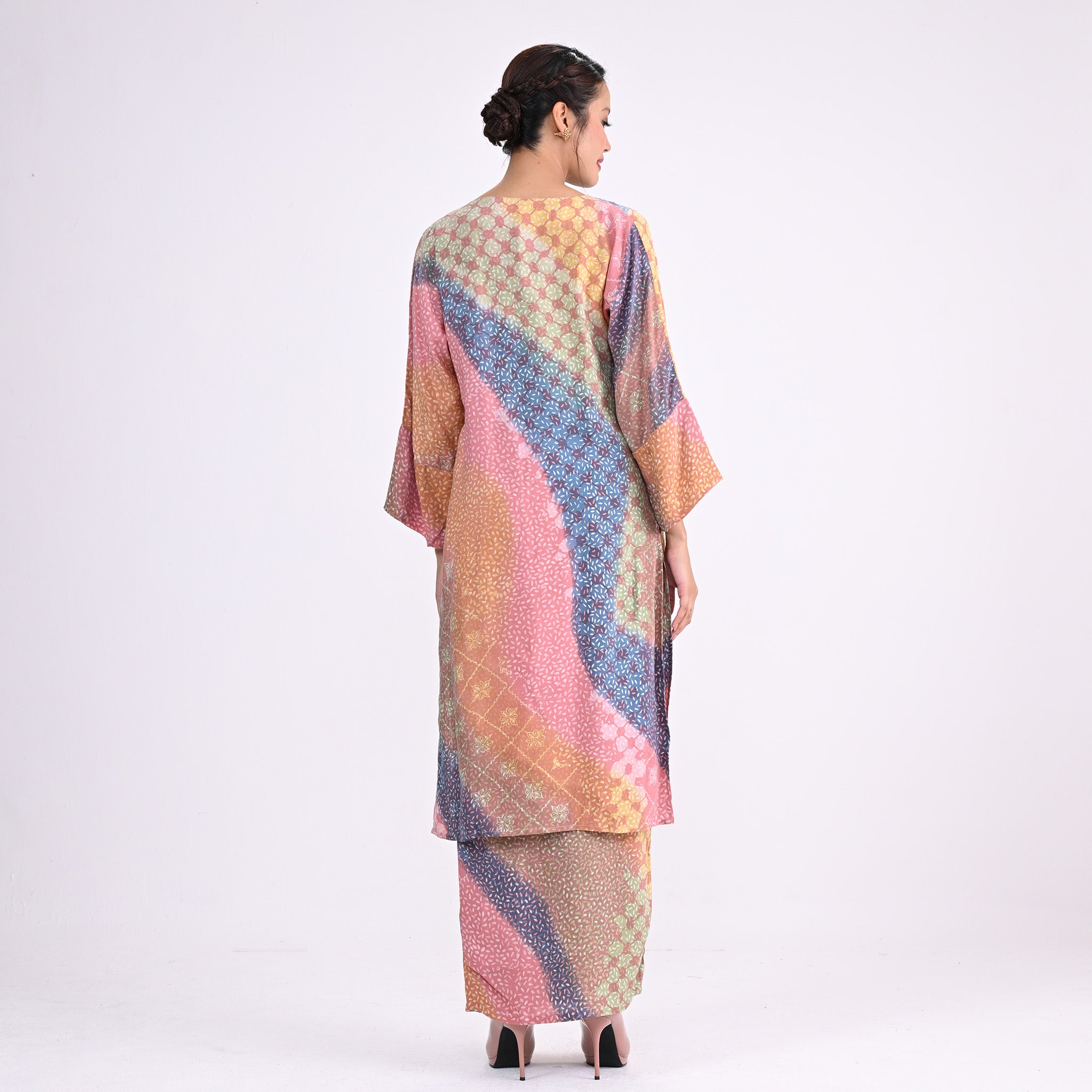 BKM Batik LZ Pelangi