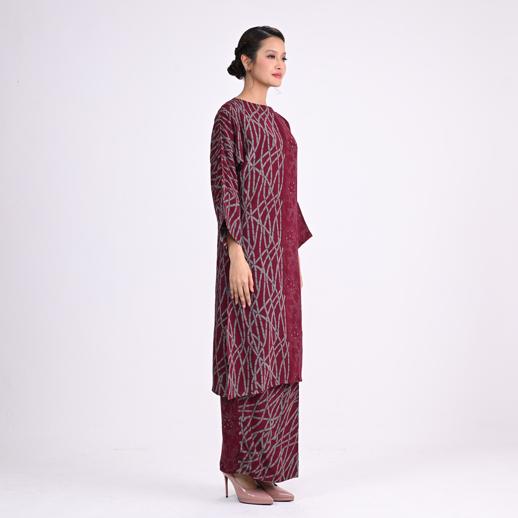 BKM Batik LZ Burgundy Bamboo