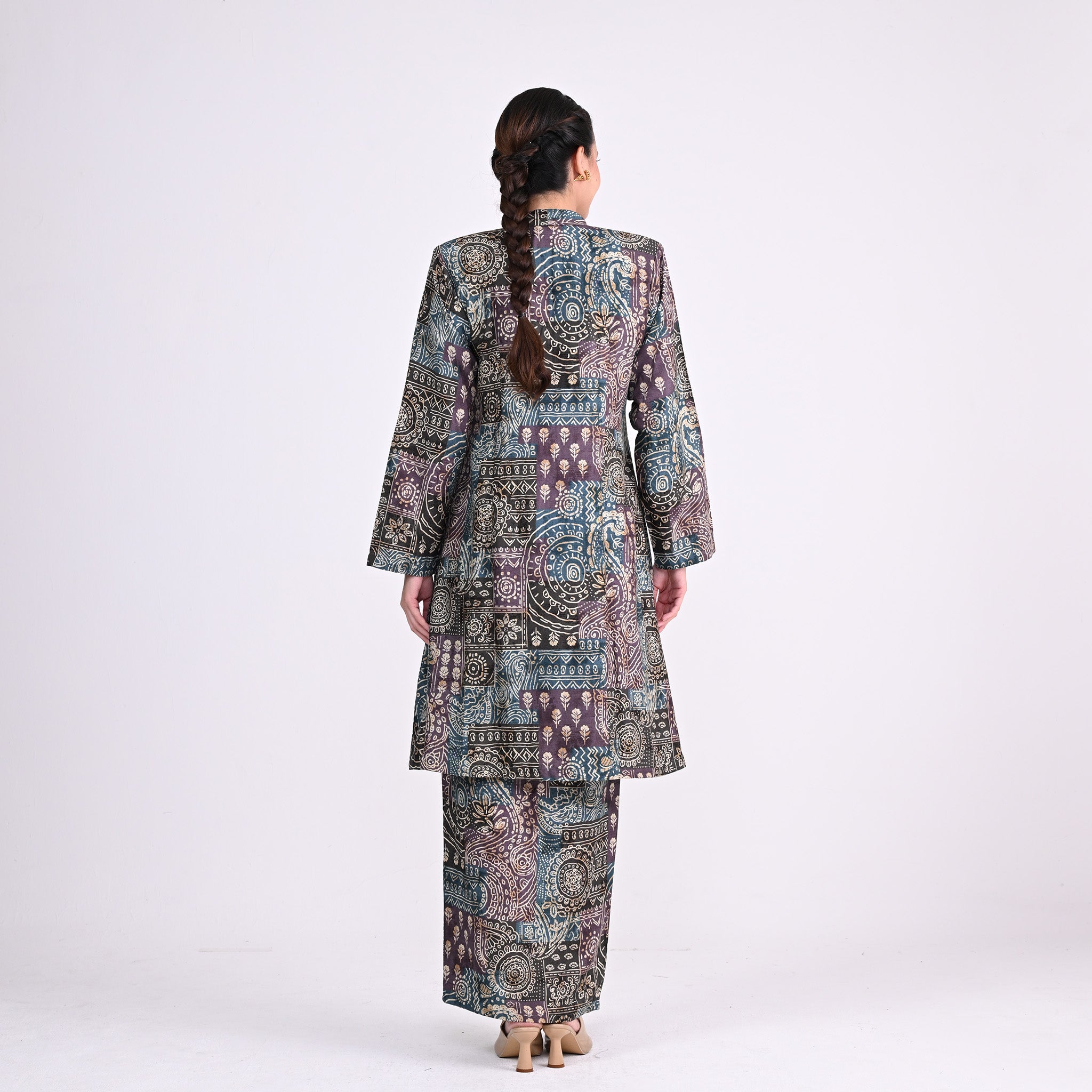 Kebaya Salamiah Paisley Grey