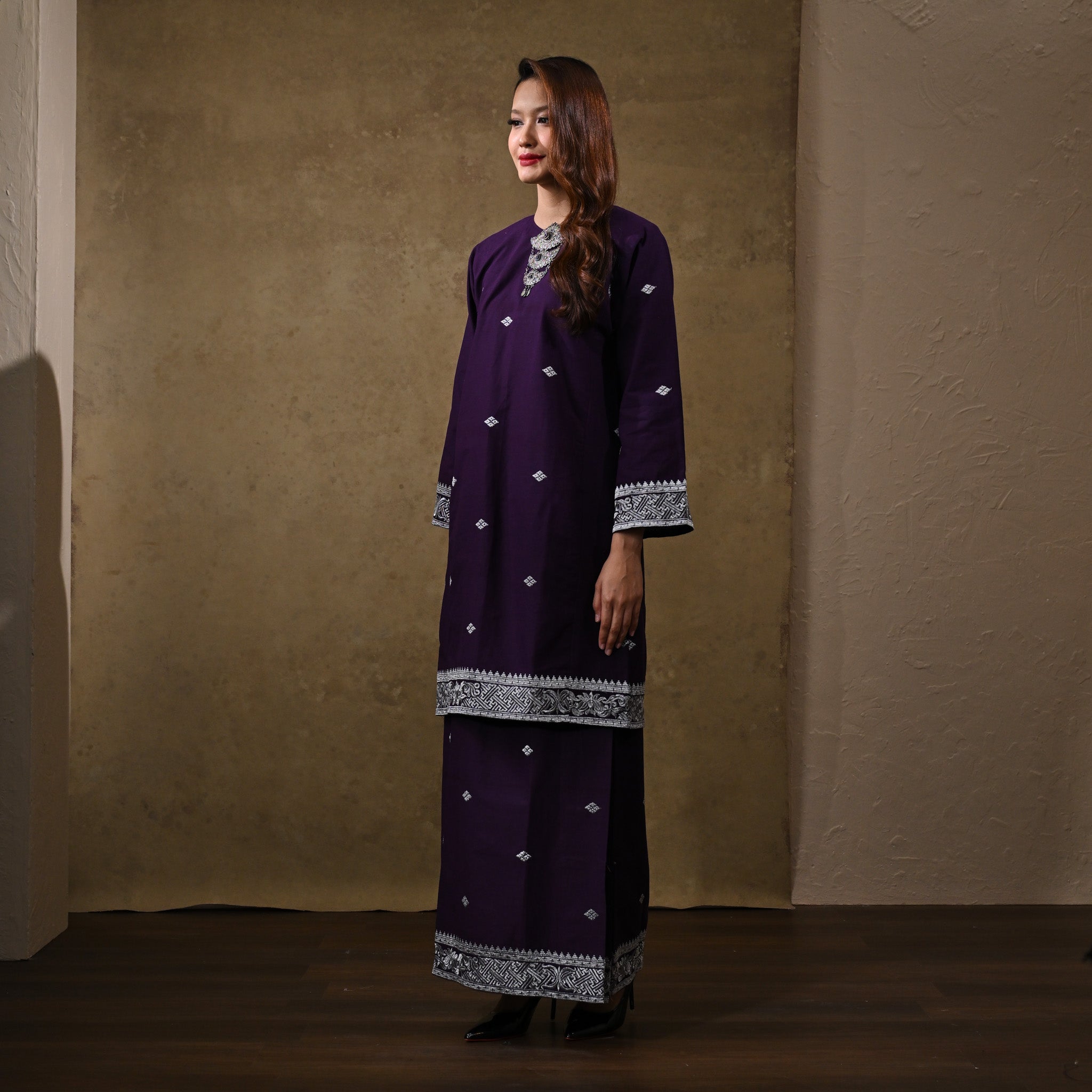 Baju Kurung J Bunga Tabur Purple