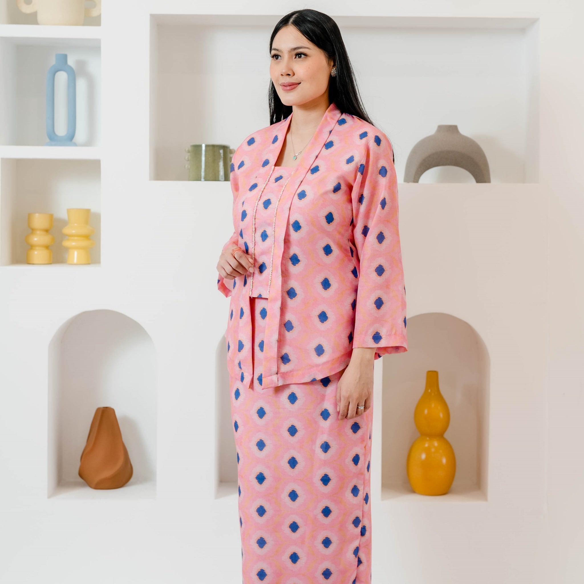 Kebaya Kota Bharu Kaseh - Ikat Pink