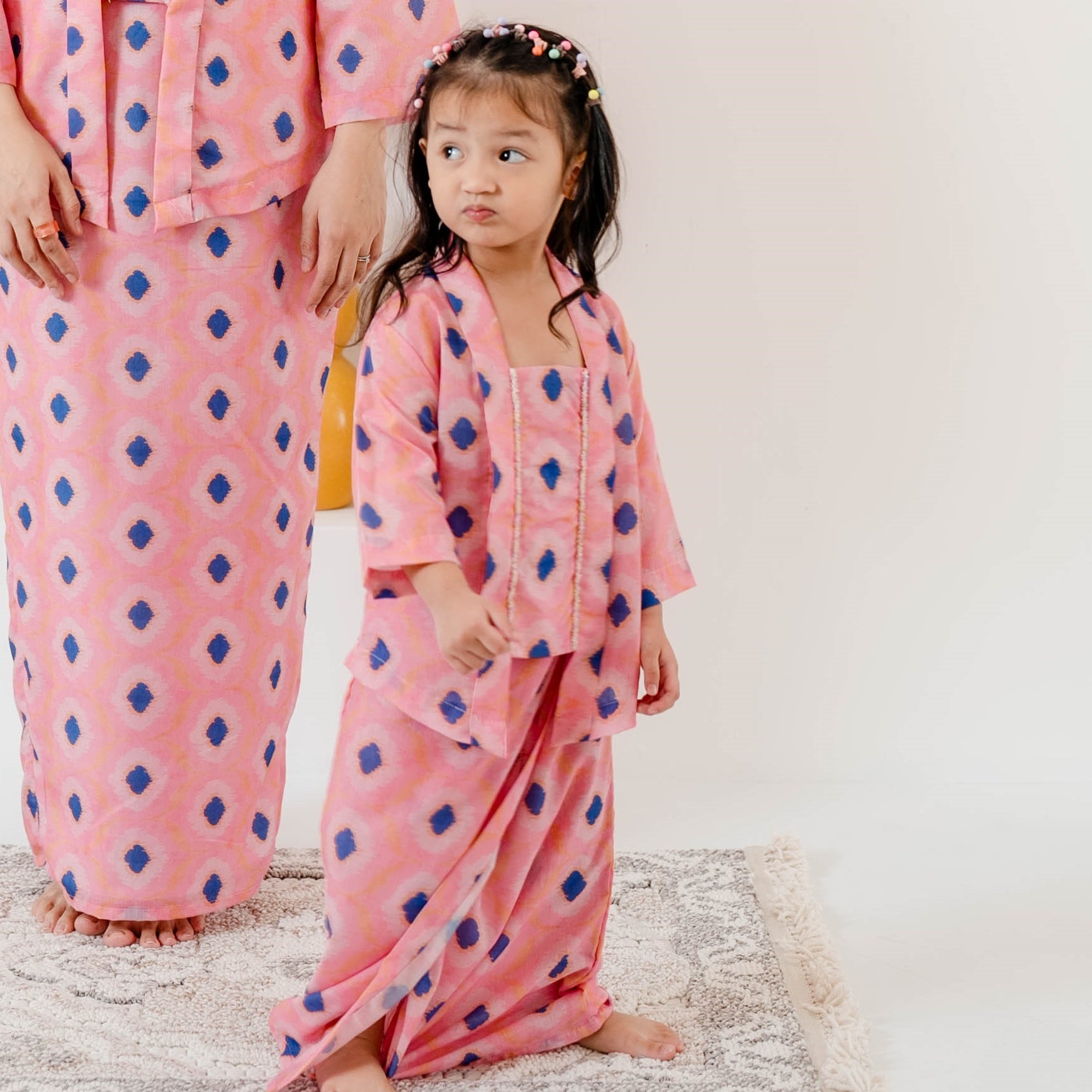 Kebaya Kota Bharu Kaseh - Girls in Ikat Pink