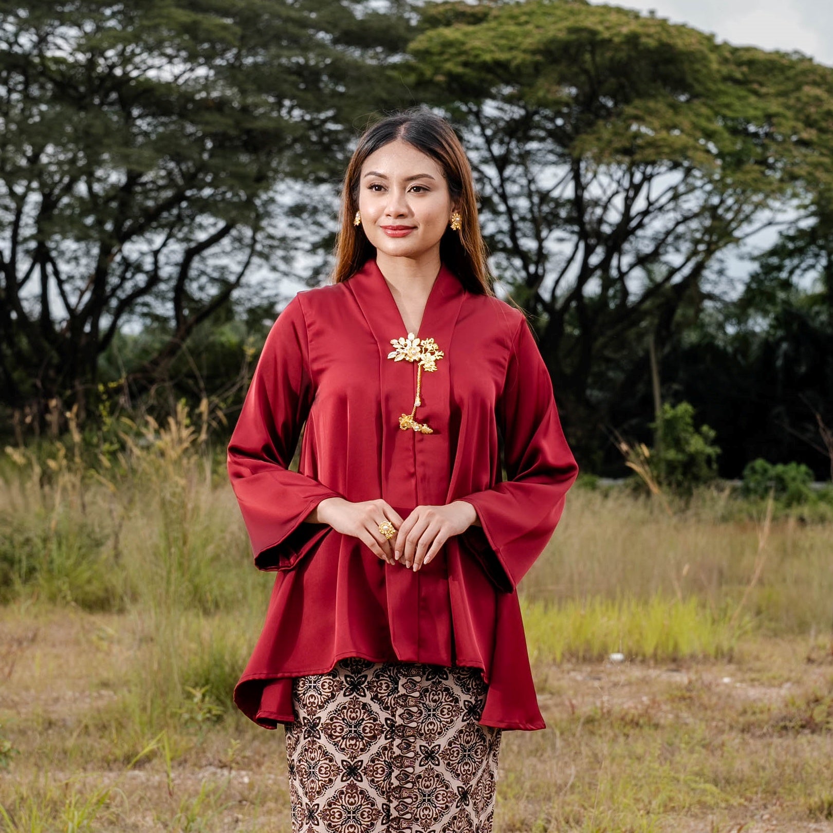 Kebaya Nerine Tari - Maroon