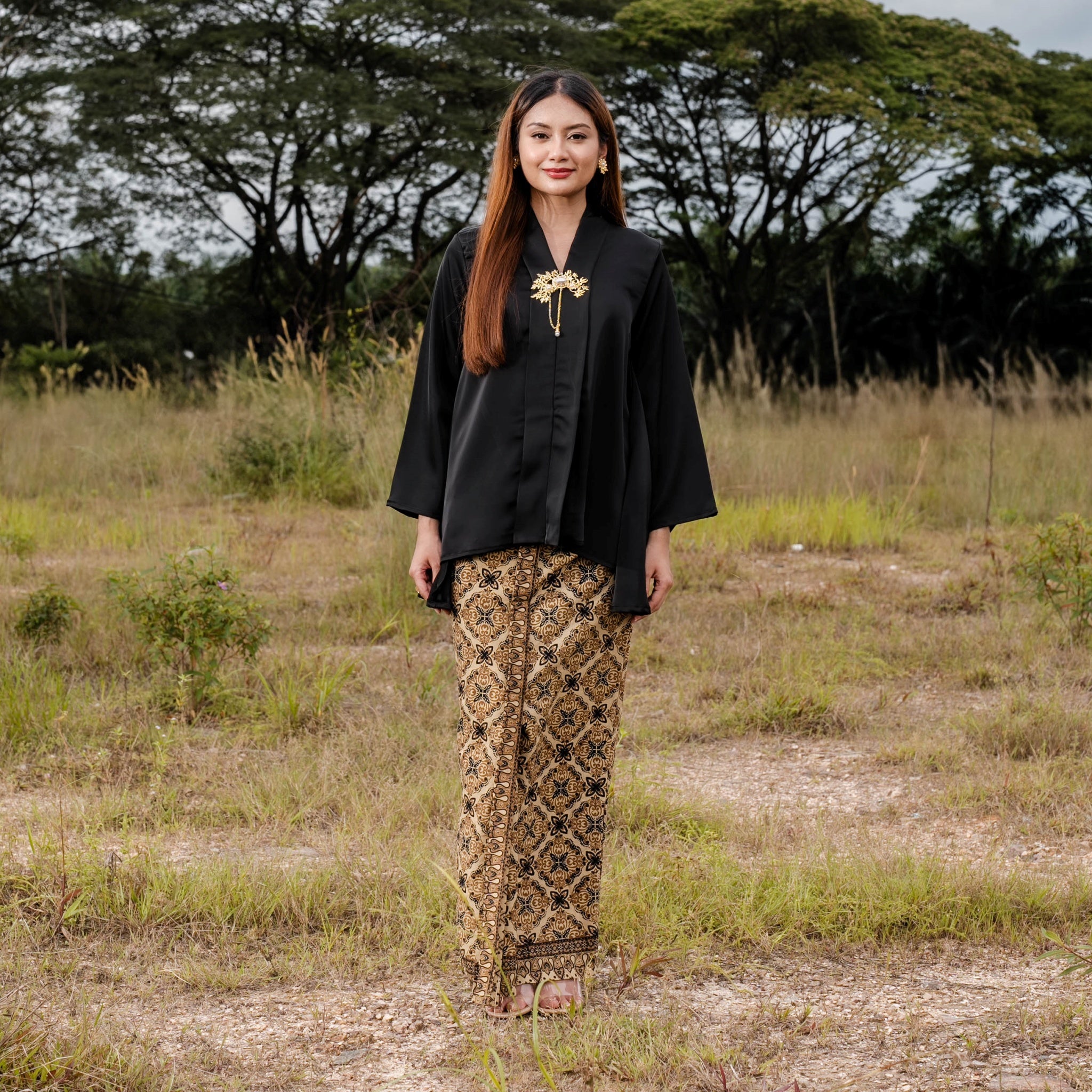 Kebaya Nerine Tari - Black