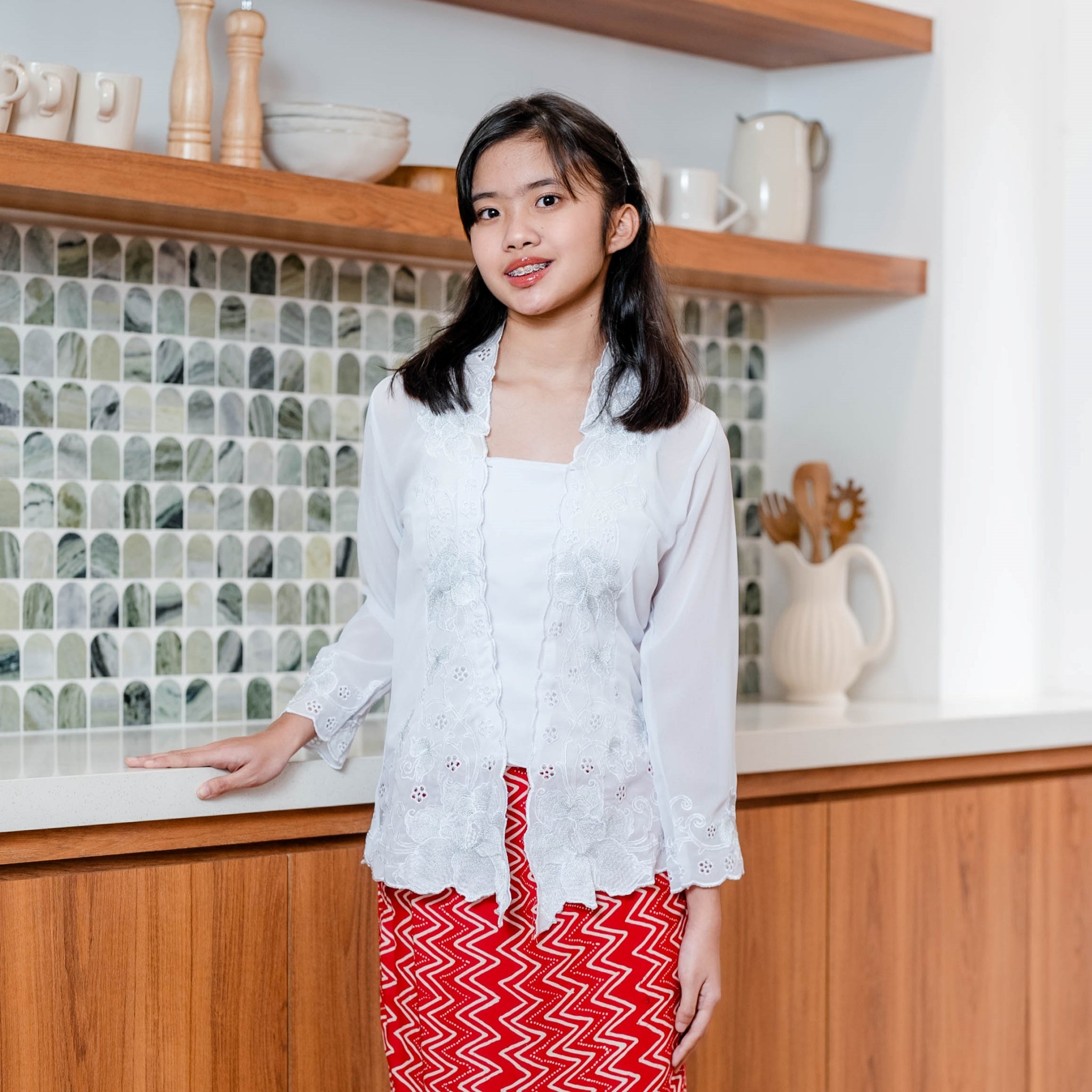 Top Kebaya Sulam (Petite)