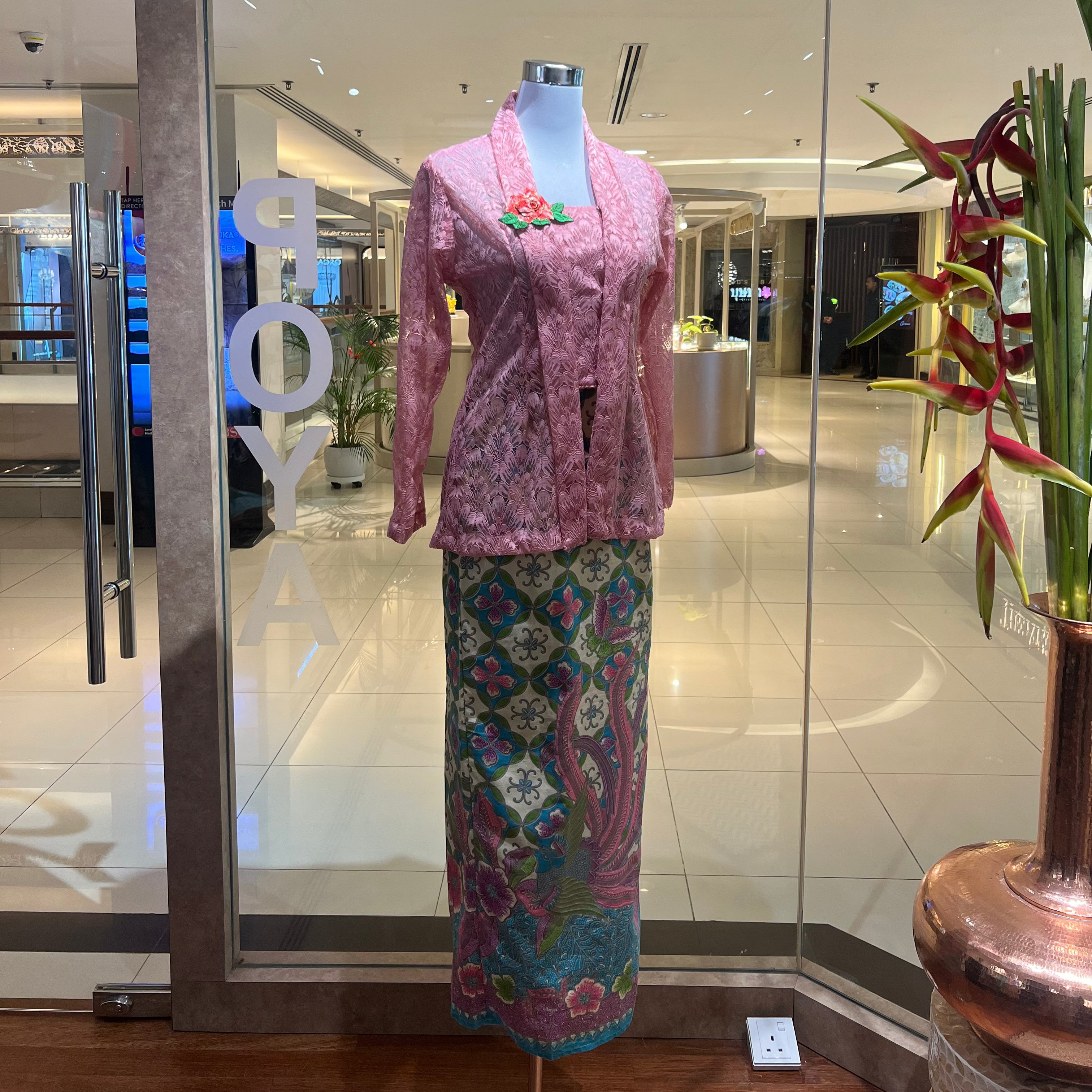 Rita Pastel Lace Kebaya (Petite)