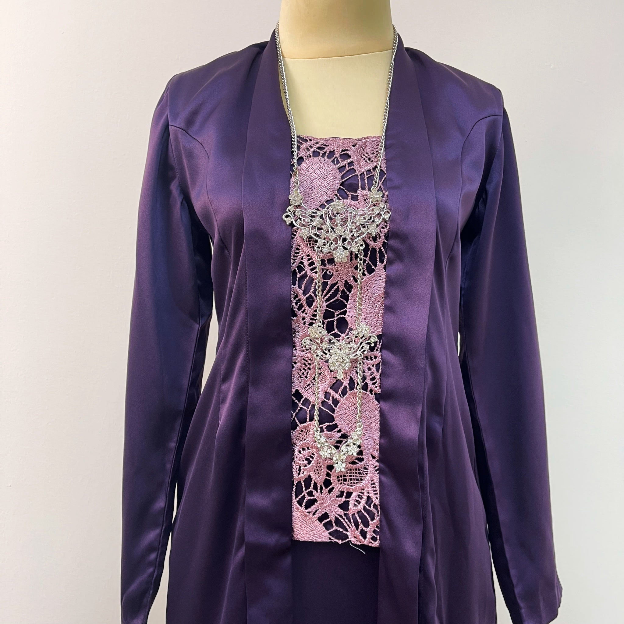 Kebaya Prada Lace Purple