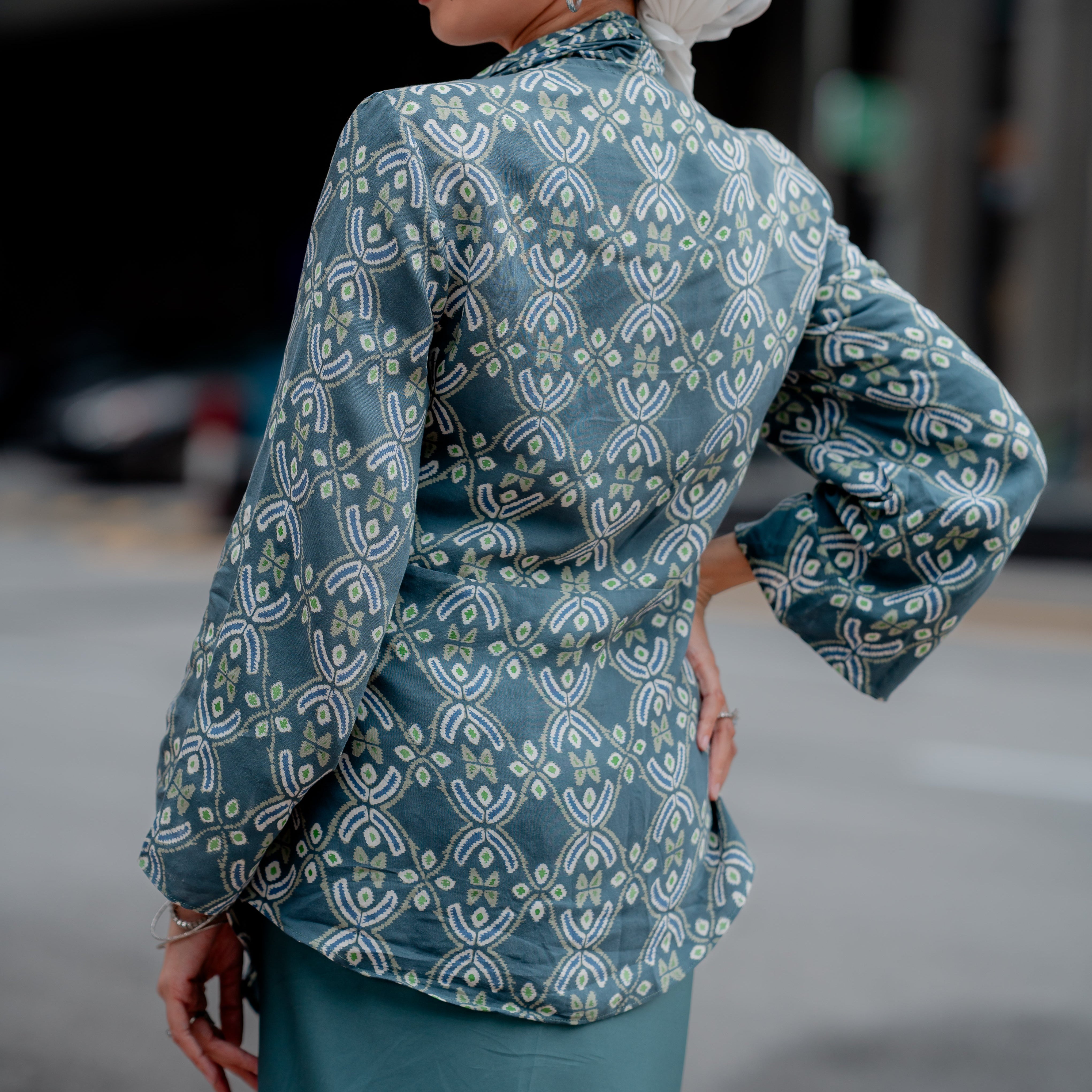 Waterfall Viscose Batik Cardigan in Pine Green