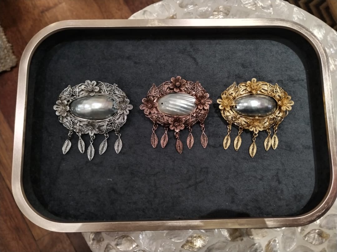 Brooch Pearl Bujur