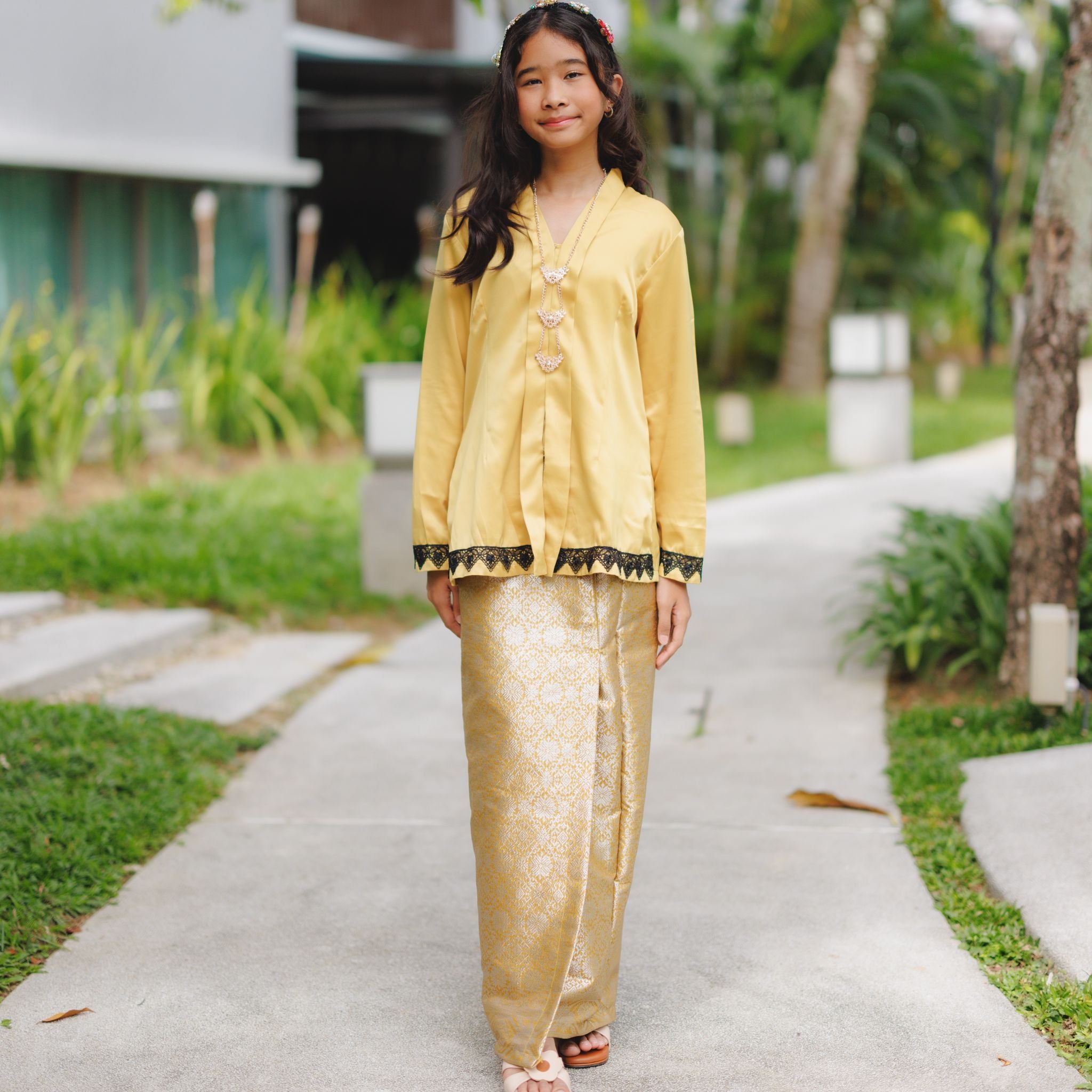 Kebaya  Nini Songket Yellow