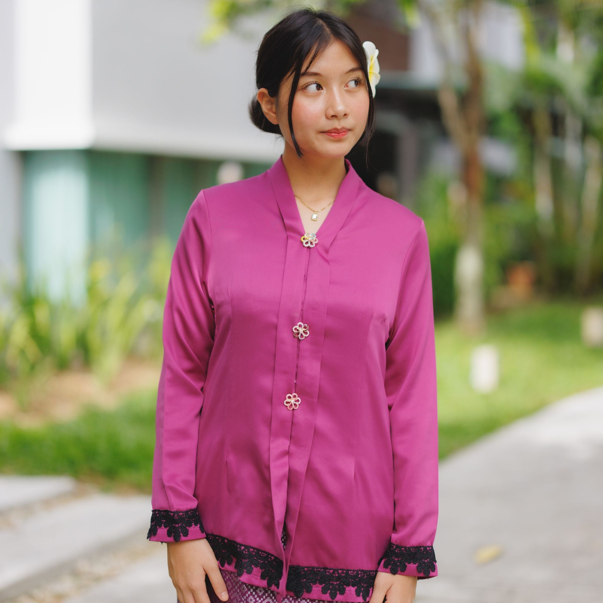 Kebaya  Nini Songket Magenta